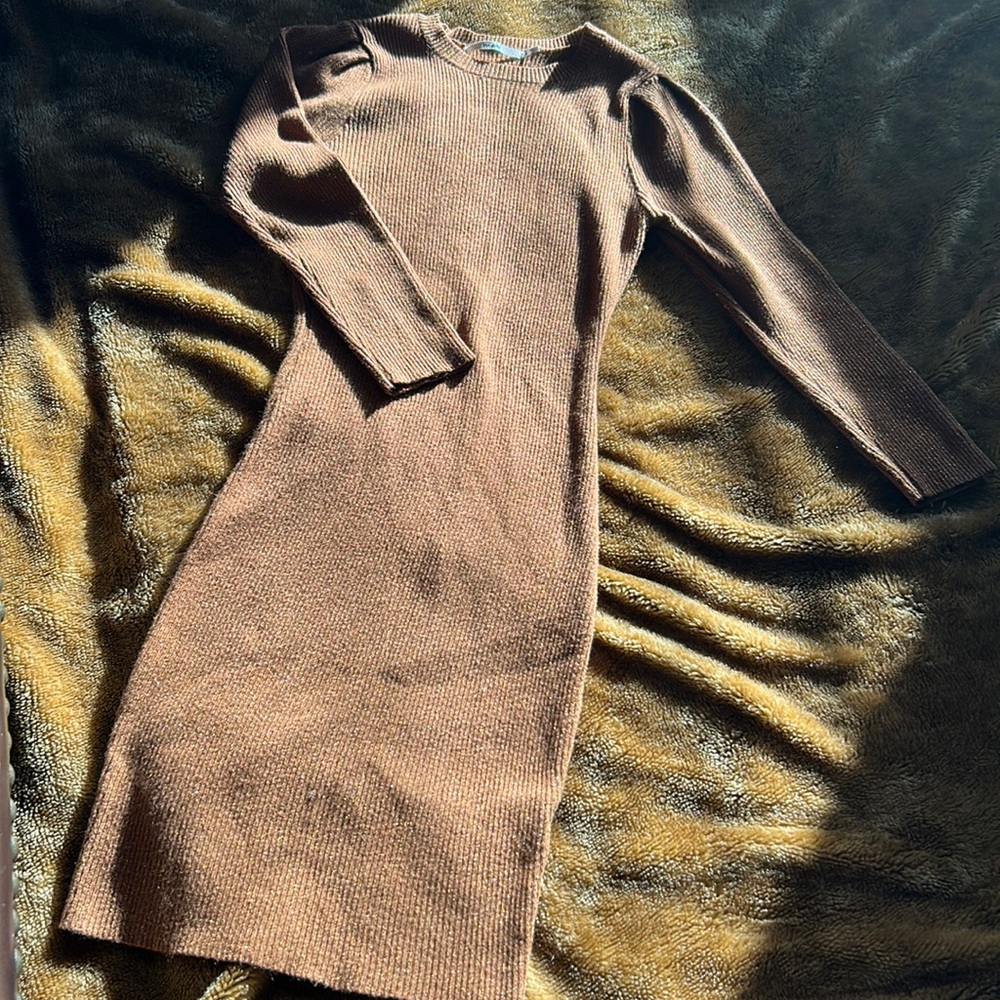 SMALL MI AMI SHIMMER SWEATER DRESS- AUBURN